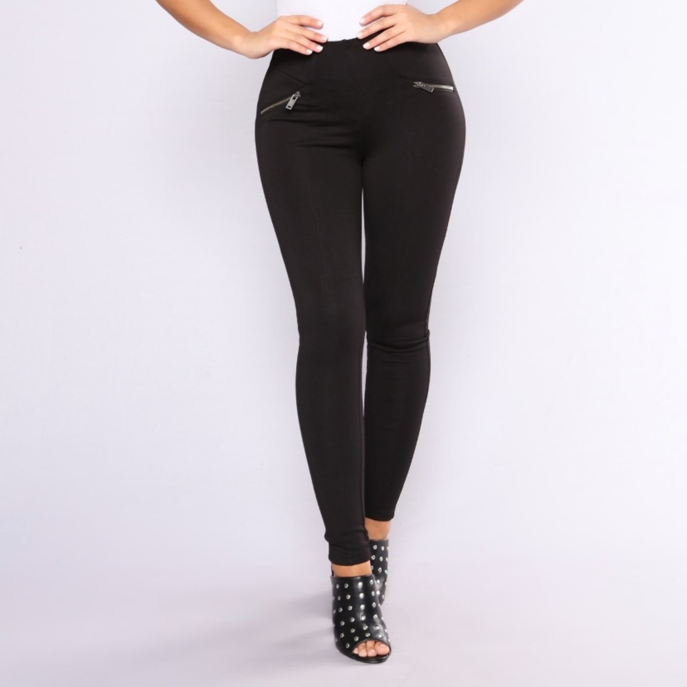 Fashion Nova Classic Compression Ponte Leggings